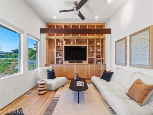 130 Mcknight , Laguna Beach, CA