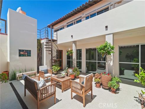 130 Mcknight , Laguna Beach, CA