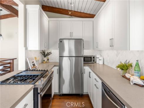 2810  Alexander  , Laguna Beach, CA