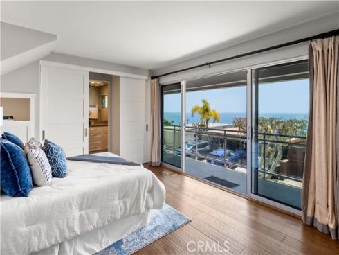 2810  Alexander  , Laguna Beach, CA