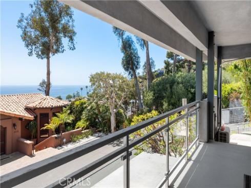 2810  Alexander  , Laguna Beach, CA
