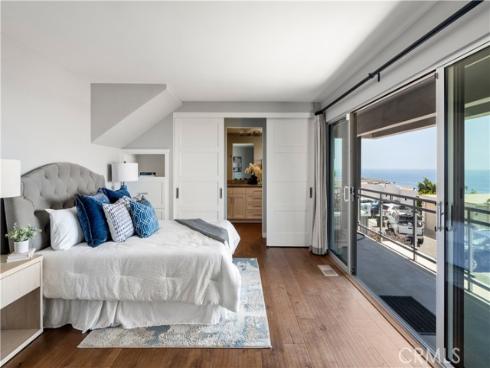 2810  Alexander  , Laguna Beach, CA