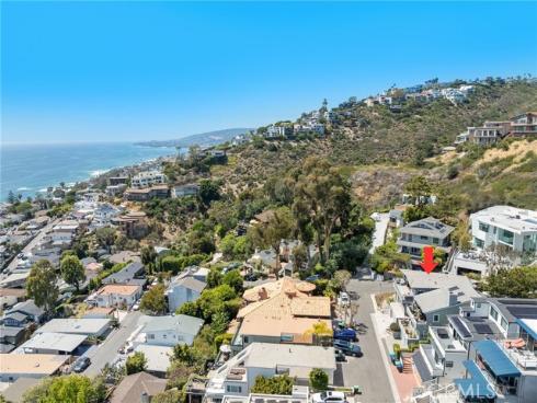 2810  Alexander  , Laguna Beach, CA