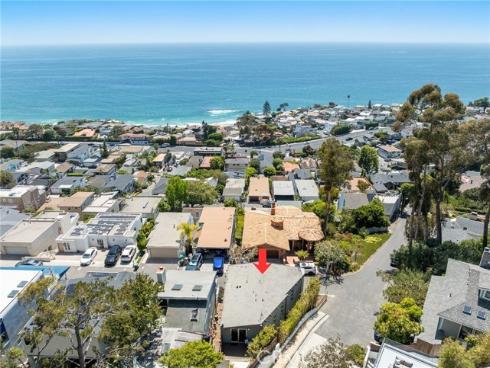 2810  Alexander  , Laguna Beach, CA