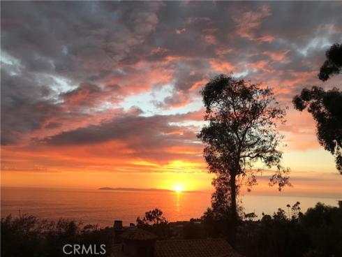 2810  Alexander  , Laguna Beach, CA