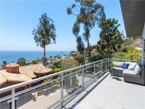 2810  Alexander  , Laguna Beach, CA