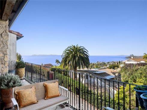 2100 Crestview Drive, Laguna Beach, CA
