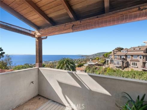 2100 Crestview Drive, Laguna Beach, CA