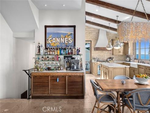 2100 Crestview Drive, Laguna Beach, CA