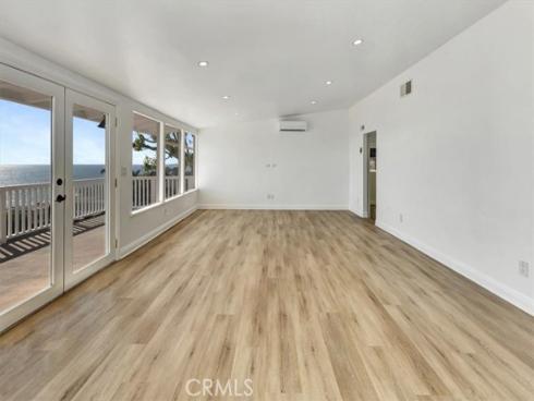 32122  Coast  , Laguna Beach, CA