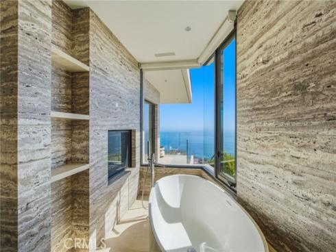 627 Nyes , Laguna Beach, CA