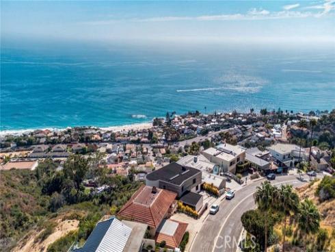 627 Nyes , Laguna Beach, CA