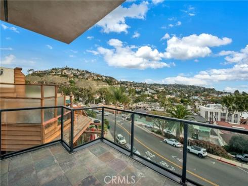 174 Cliff B Drive, Laguna Beach, CA