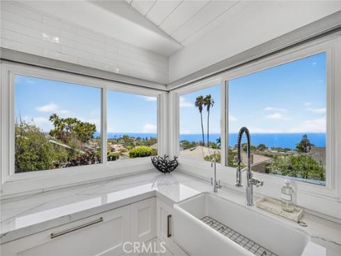 1 Vista Del Sol , Laguna Beach, CA