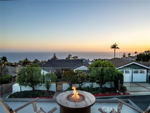 1 Vista Del Sol , Laguna Beach, CA