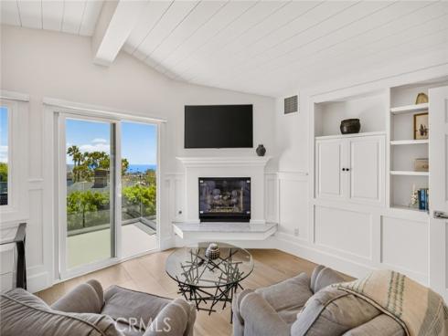 1 Vista Del Sol , Laguna Beach, CA