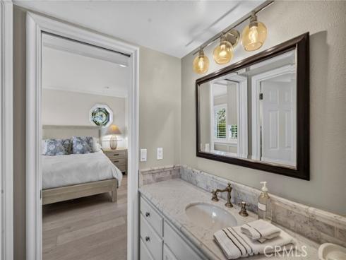 1 Vista Del Sol , Laguna Beach, CA