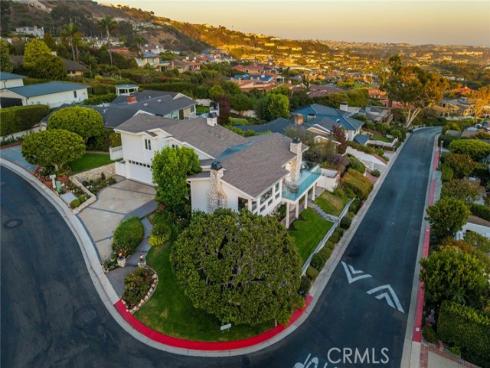 1 Vista Del Sol , Laguna Beach, CA