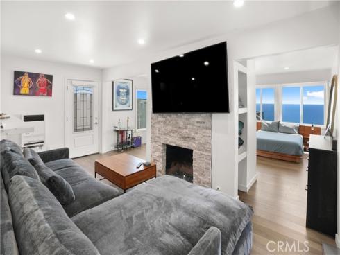 32082 Coast Hwy , Laguna Beach, CA