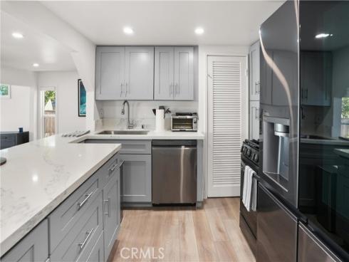 32082 Coast Hwy , Laguna Beach, CA