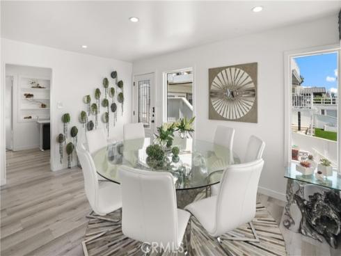 32082 Coast Hwy , Laguna Beach, CA