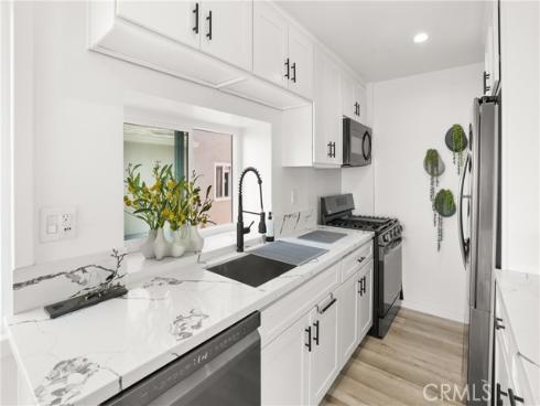 32082 Coast Hwy , Laguna Beach, CA
