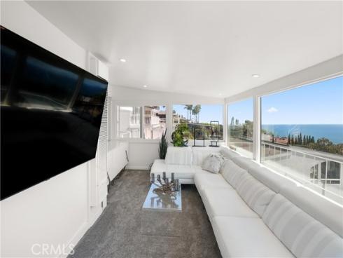 32082 Coast Hwy , Laguna Beach, CA