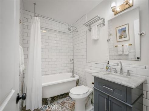 469 Oak , Laguna Beach, CA
