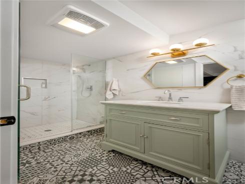 469 Oak , Laguna Beach, CA