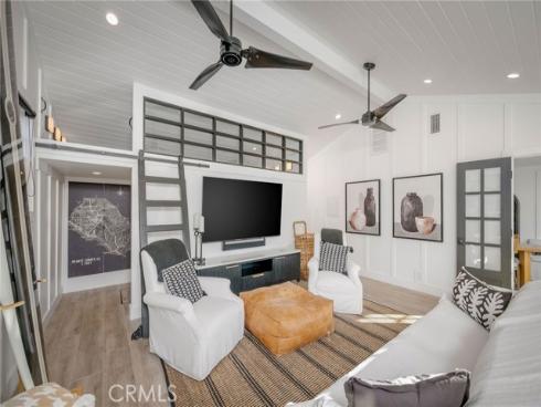 469 Oak , Laguna Beach, CA