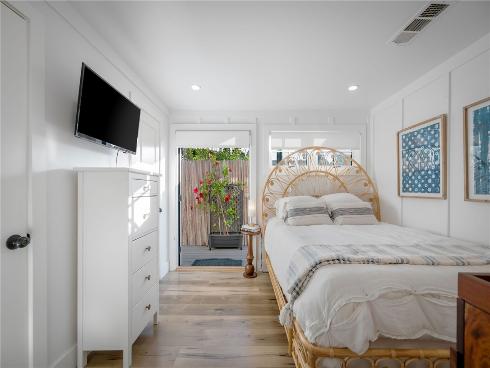 469 Oak , Laguna Beach, CA