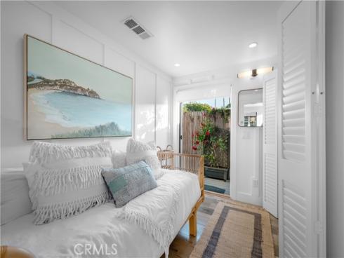 469 Oak , Laguna Beach, CA