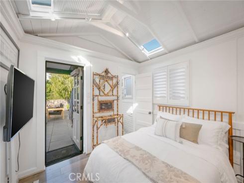 469 Oak , Laguna Beach, CA