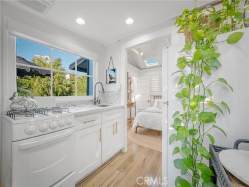 469 Oak , Laguna Beach, CA