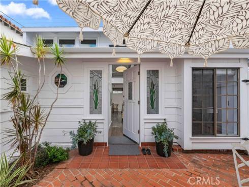 1143 Catalina Street, Laguna Beach, CA