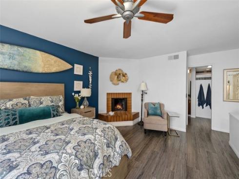 2430 Glenneyre , Laguna Beach, CA