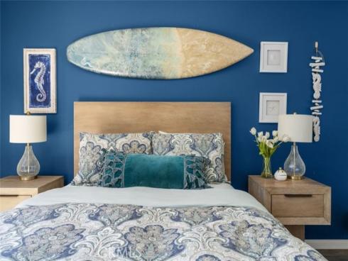 2430 Glenneyre , Laguna Beach, CA