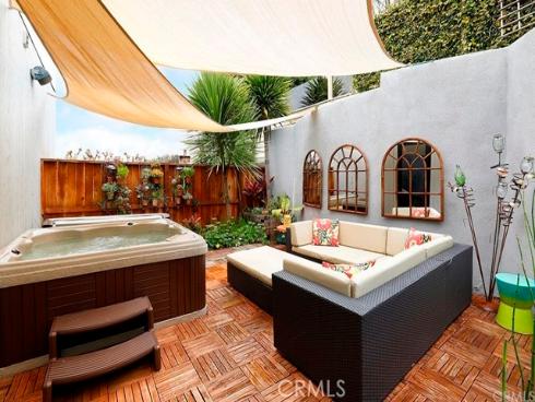 988  Acapulco  , Laguna Beach, CA