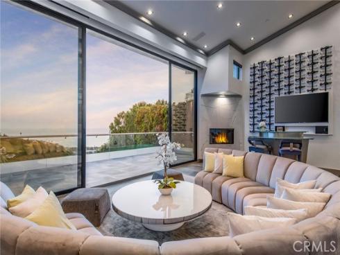 2135 Hillview Drive, Laguna Beach, CA