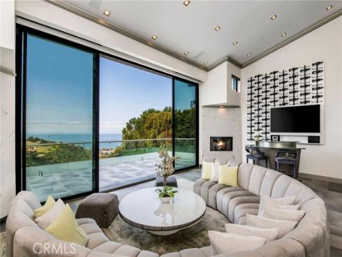 2135 Hillview Drive, Laguna Beach, CA