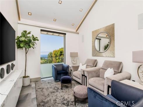 2135 Hillview Drive, Laguna Beach, CA