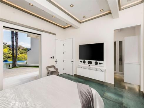 2135 Hillview Drive, Laguna Beach, CA