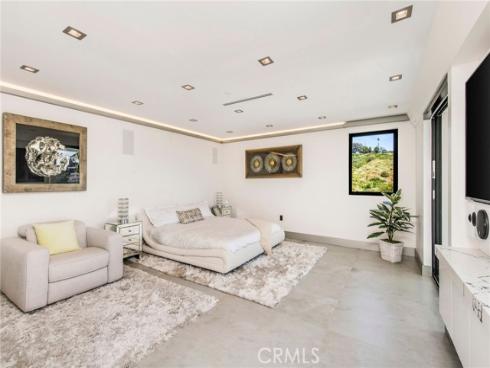 2135 Hillview Drive, Laguna Beach, CA