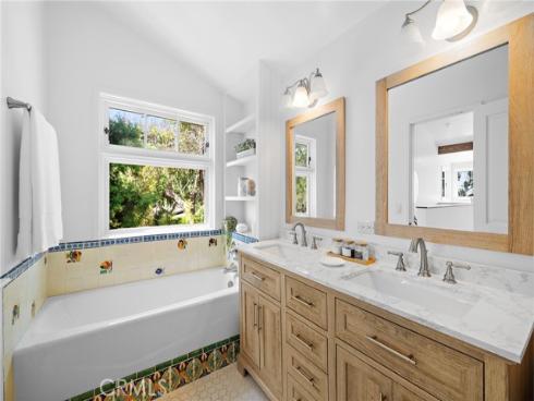 490 Arroyo Chico , Laguna Beach, CA