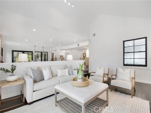 25181 Mustang Drive, Laguna Hills, CA