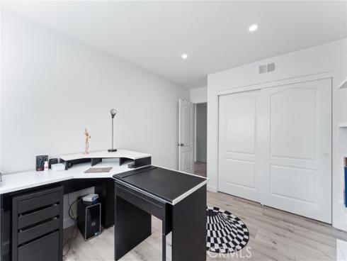 27088  Ironwood Drive  , Laguna Hills, CA