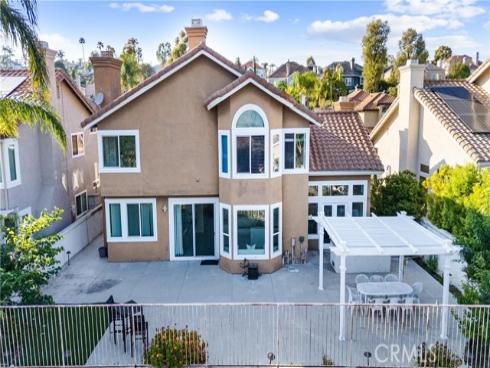 27088  Ironwood Drive  , Laguna Hills, CA