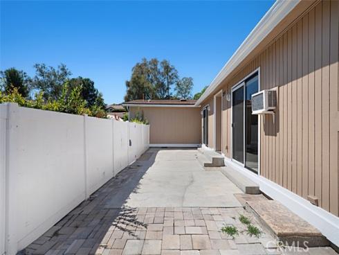 25821  Via Lomas  216 , Laguna Hills, CA