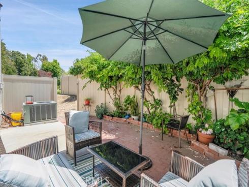 12  Sparrow Hill   Lane, Laguna Hills, CA