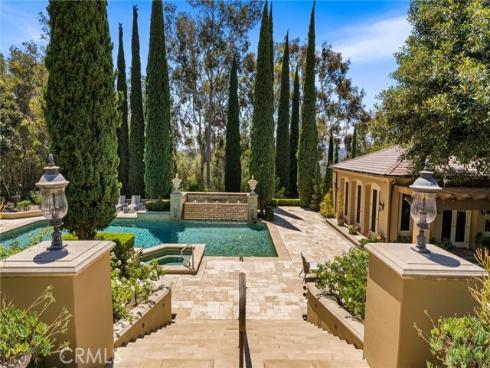26501  Silver Saddle   Lane, Laguna Hills, CA